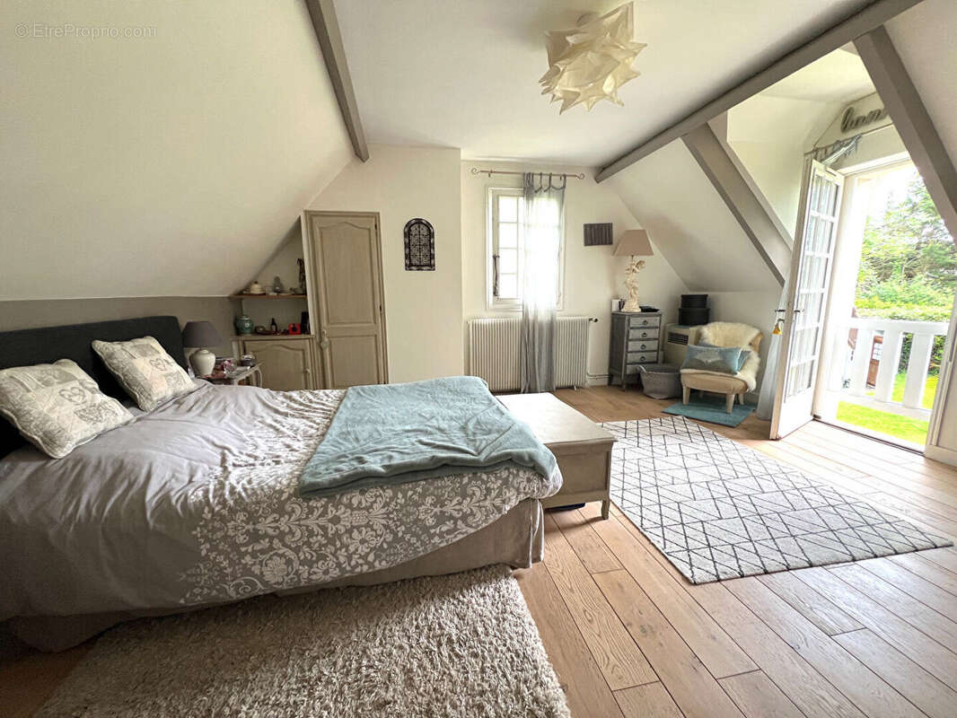 Maison à MONTFORT-L'AMAURY