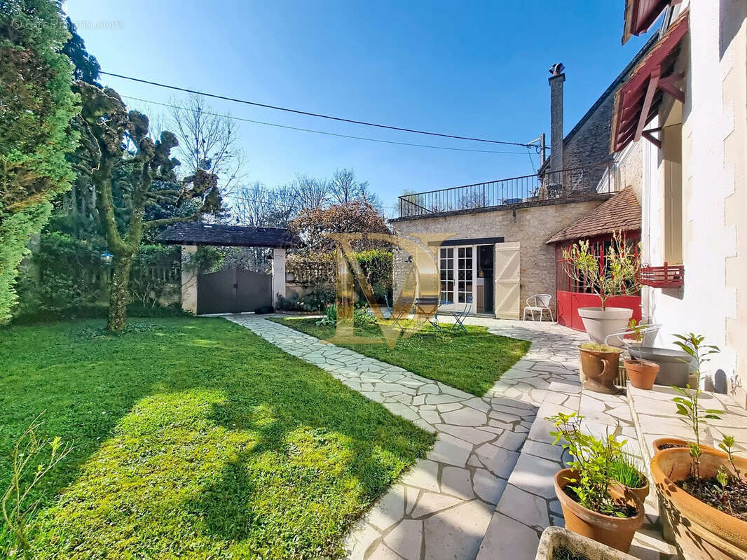 Maison à CIVRAY-DE-TOURAINE