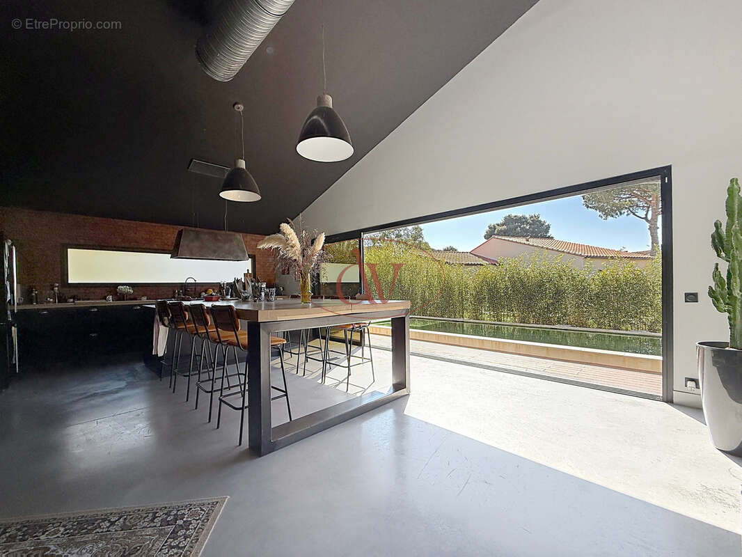 Superbe villa contemporaine 4 faces - plain pied - photo 10