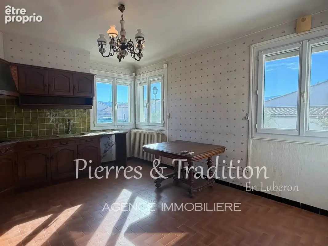Gargas, maison individuelle de plain-pied avec jardin, terrasse et dépendance - photo 4