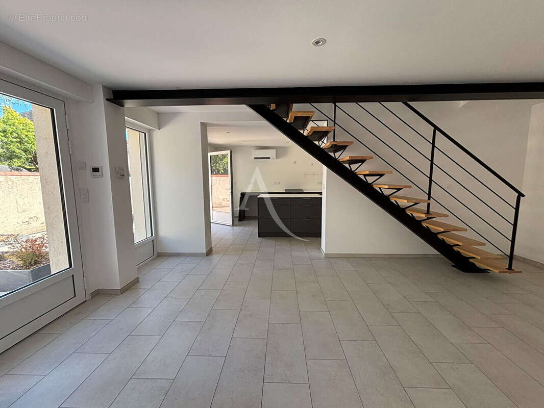 Maison Chalonnes Sur Loire 6 pièce(s) 123 m2 - photo 3