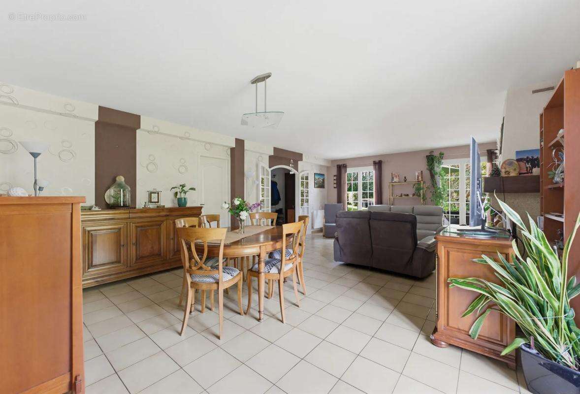 Maison à SADIRAC