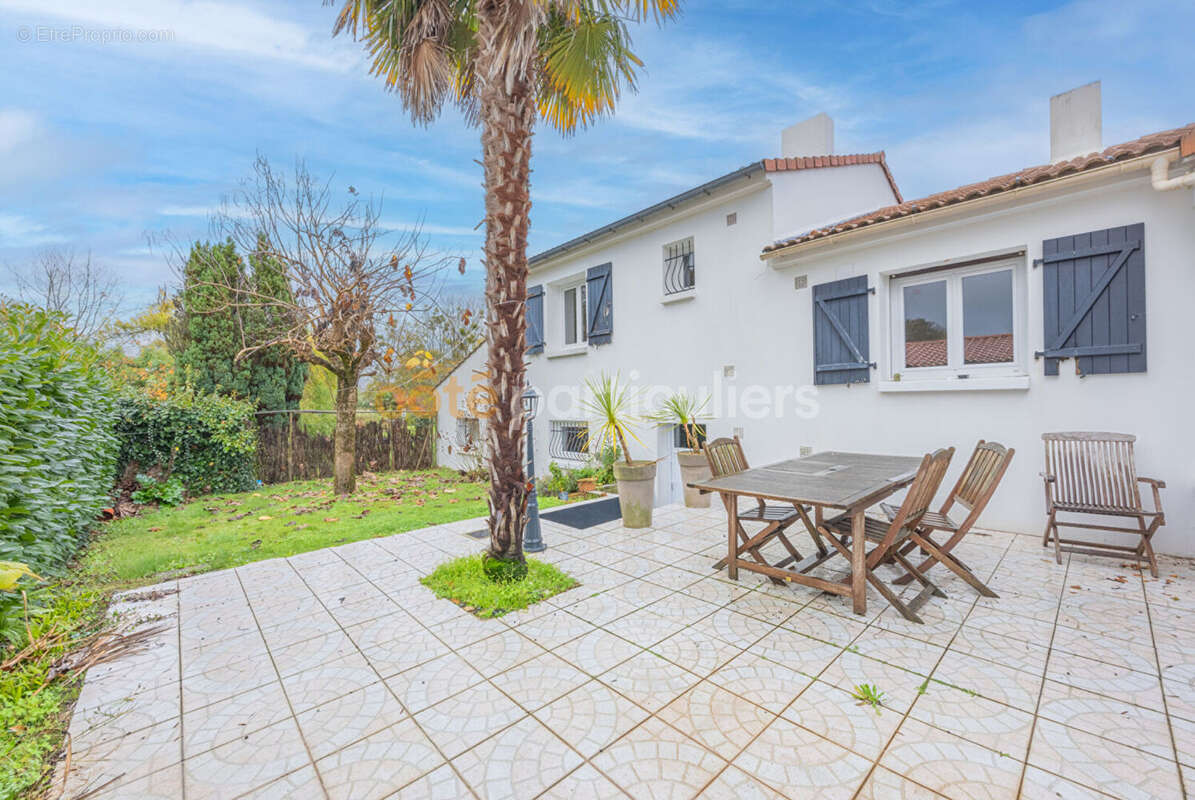 Maison à LA LIMOUZINIERE