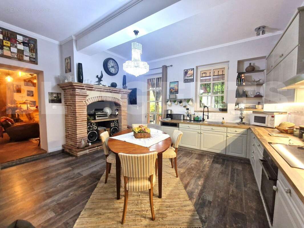 17 - Maison à CASTELSARRASIN