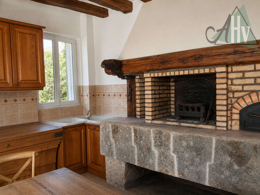 Maison à GRANDPUITS-BAILLY-CARROIS