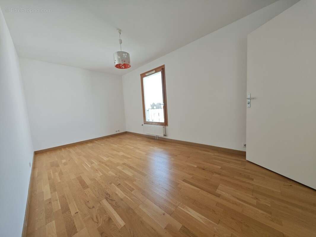 CHAMBRE3 - Appartement à TOURS