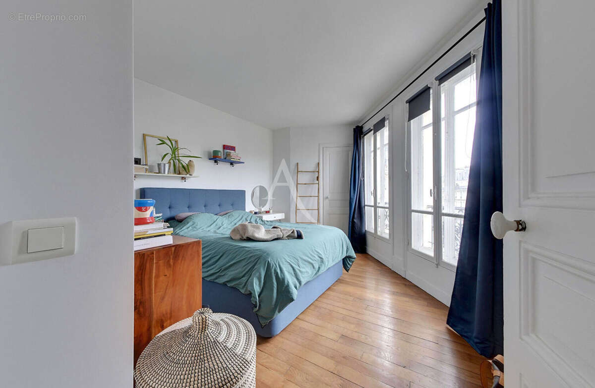 Appartement à PARIS-10E