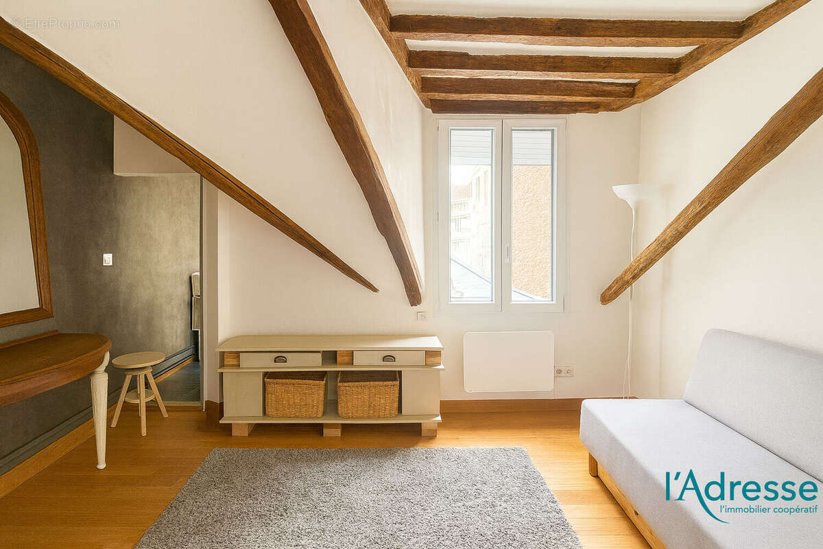 Appartement à PARIS-2E