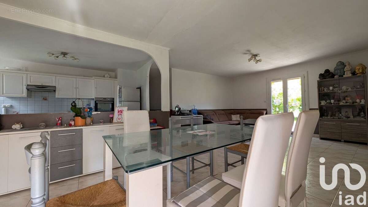 Photo 2 - Maison à SAINT-SAVIN