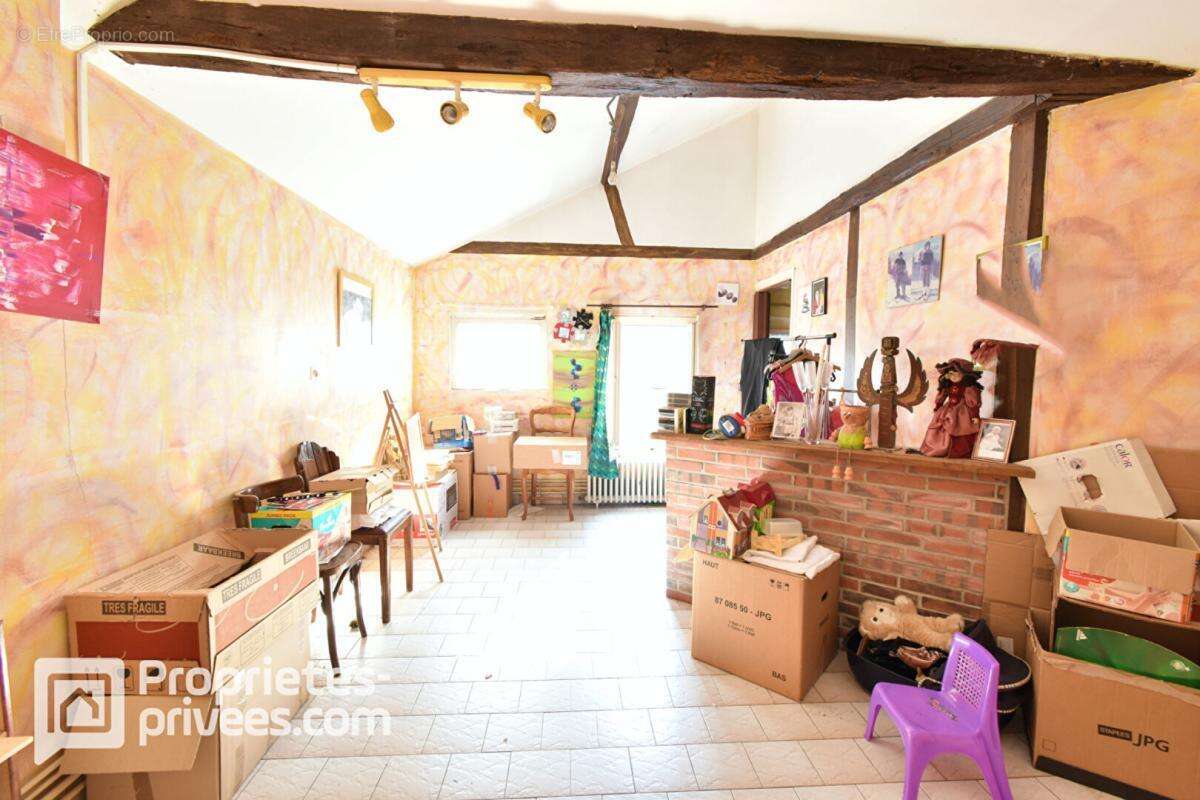 Maison à MEHUN-SUR-YEVRE
