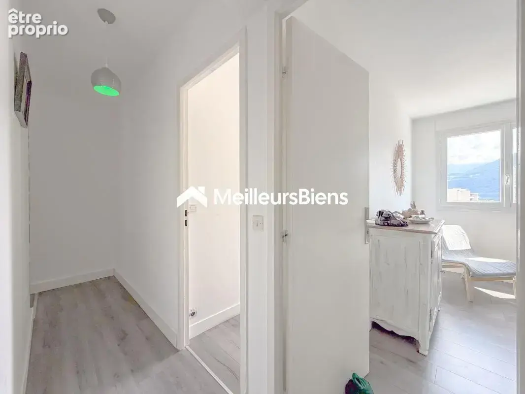 Grenoble - Appartement T3 de 78m2 - photo 11