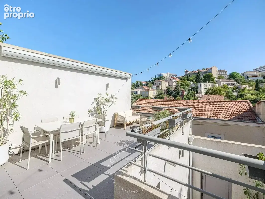 Maison de ville- 3 chambres- studio- terrasse- roucas blanc 13007 marseille. - photo 11