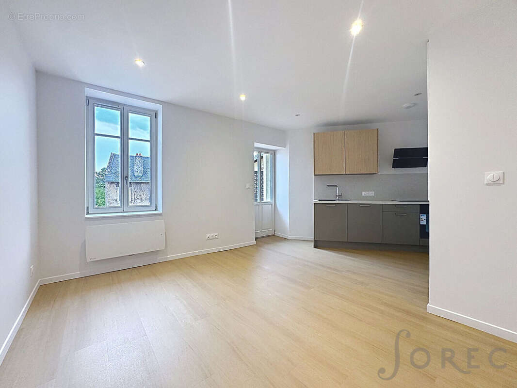 MONTIGNY-LÈS-METZ - T2 d'exception de 43 m² avec belle terrasse - État neuf - photo 2