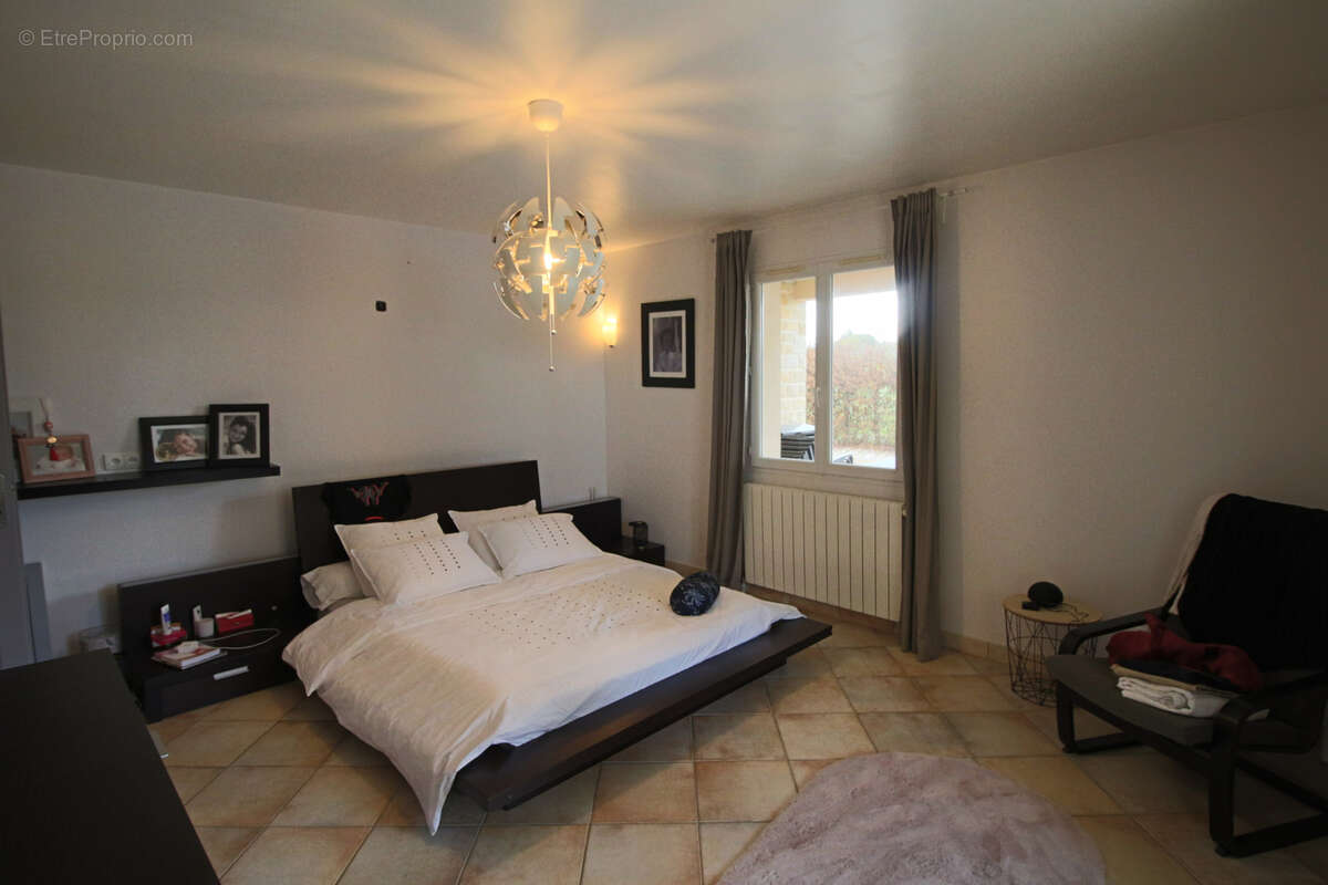 Maison à PUY-L&#039;EVEQUE