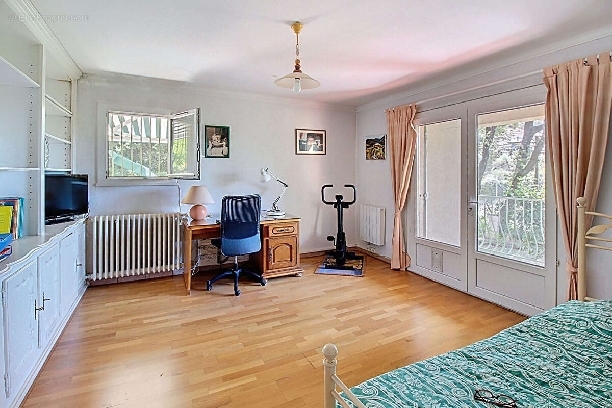 A VENDRE !  Maison Draguignan 6 pièces 170 m² avec garage et piscine - photo 8