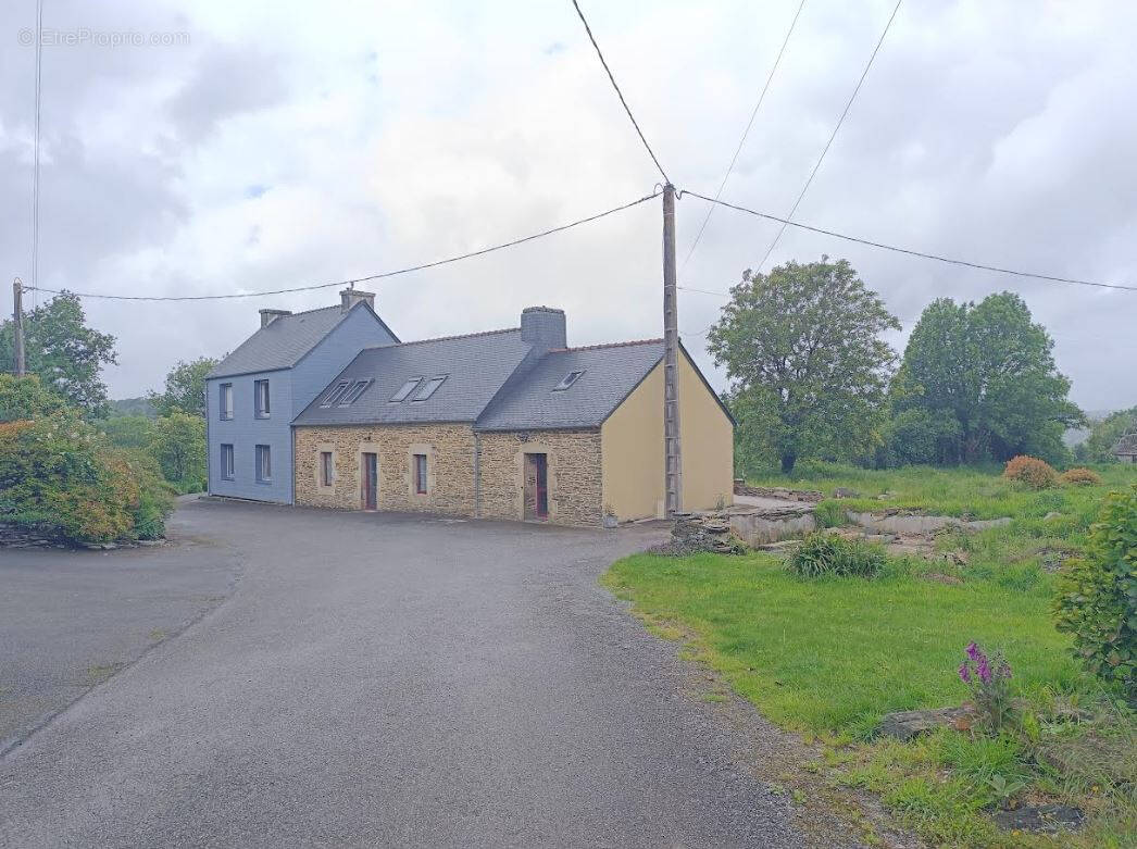 Maison à LAZ