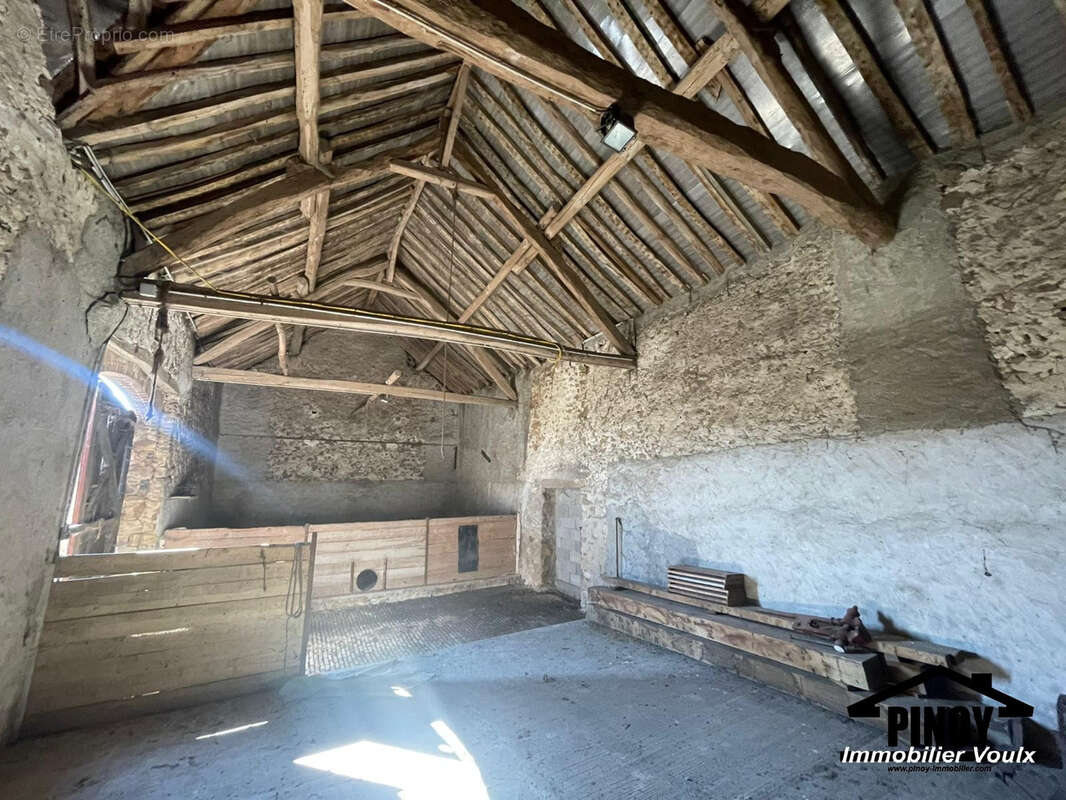 Maison à LORREZ-LE-BOCAGE-PREAUX