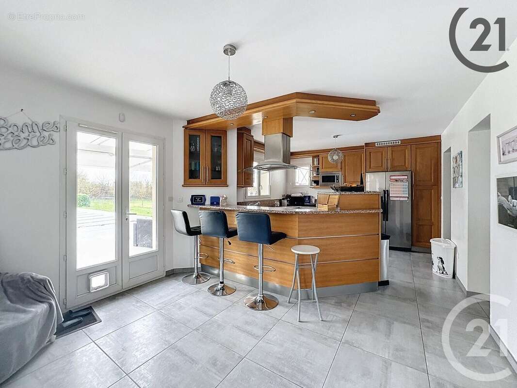 Maison à SAINTE-COLOMBE