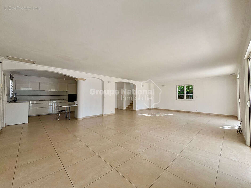 Maison à SAINT-LAURENT-D&#039;AIGOUZE