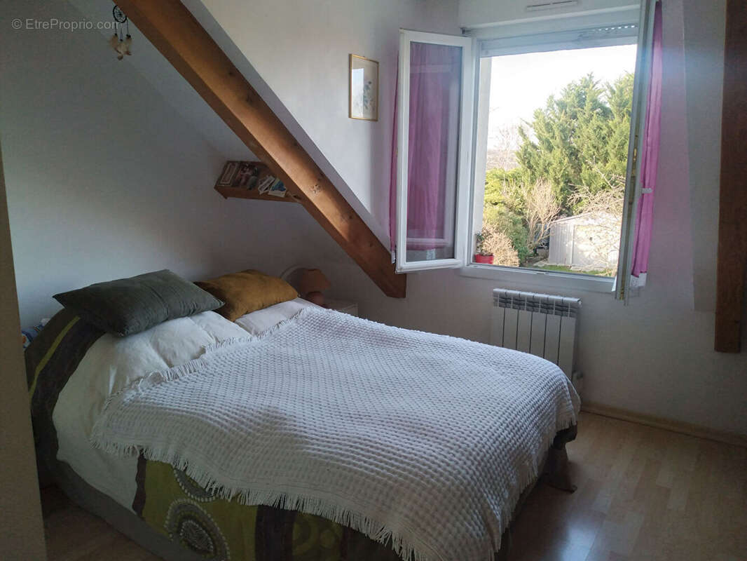 Appartement à MEZIERES-SUR-SEINE