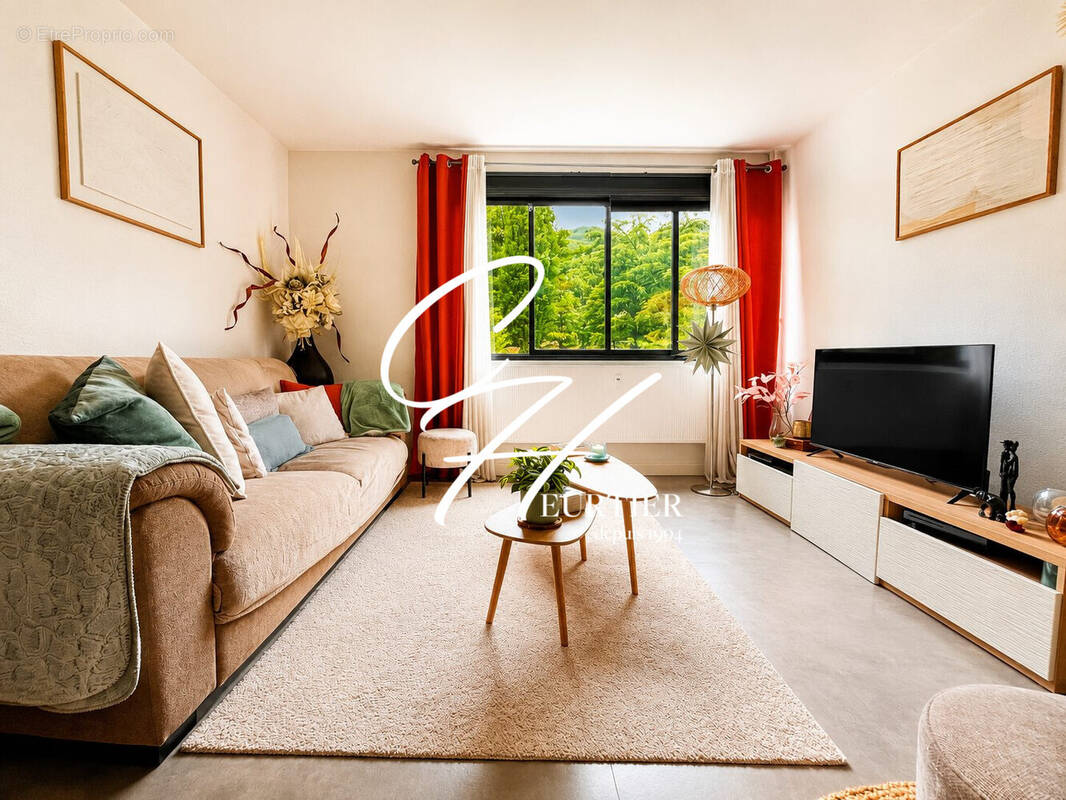 Appartement à SEYSSINET-PARISET