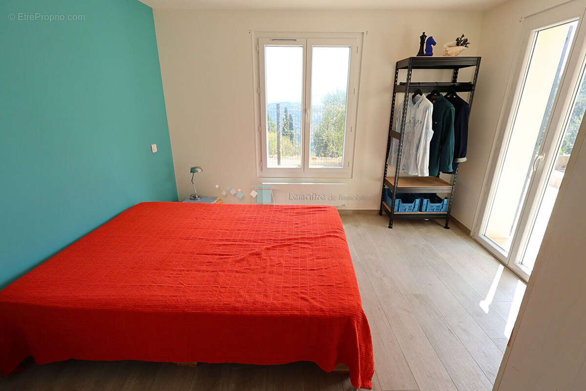 Appartement récent Speracedes 78 m² avec jardin de 69 m² vue mer - photo 8