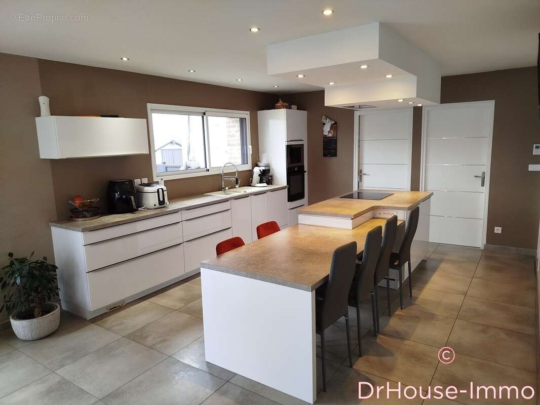 Maison à ROQUETOIRE