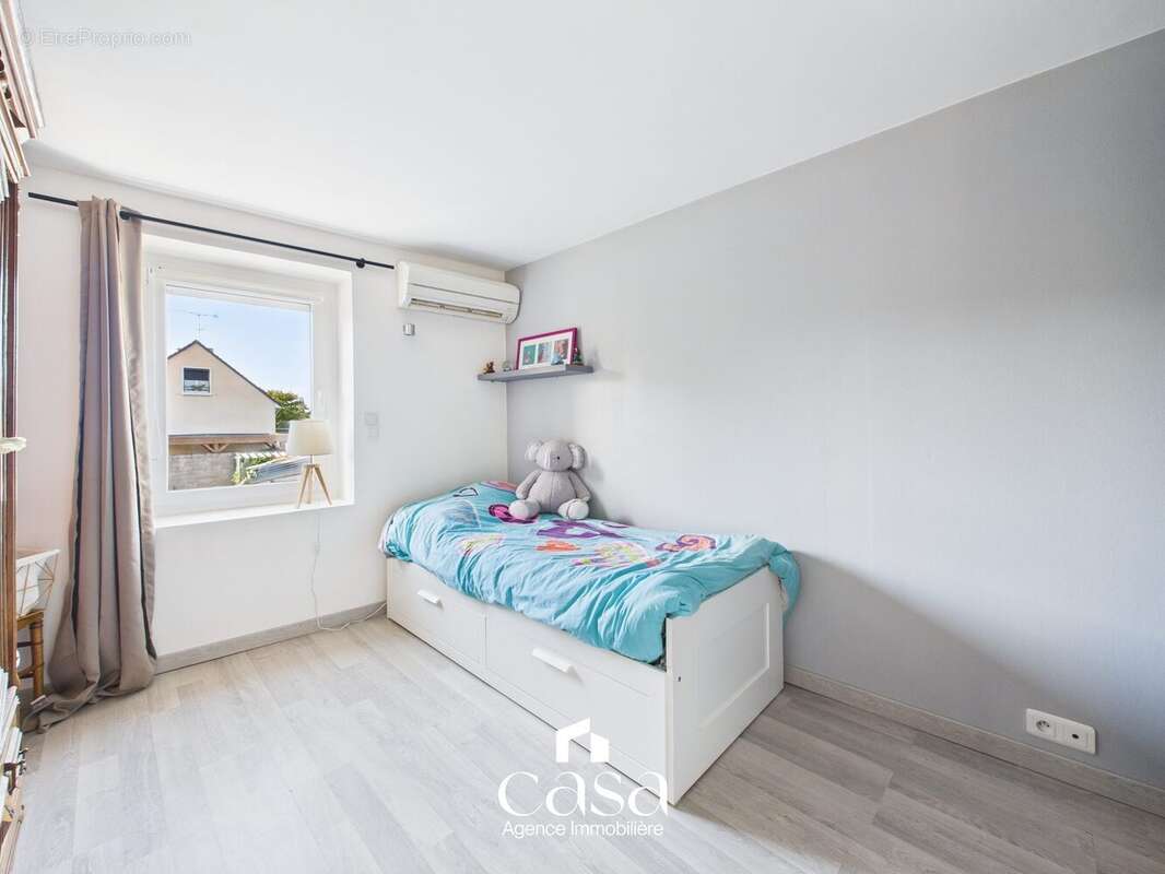 Maison à CRESSERONS