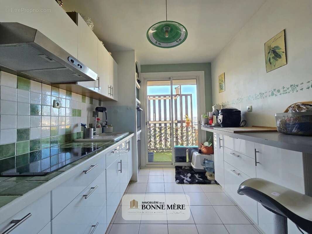 Appartement à MARSEILLE-10E