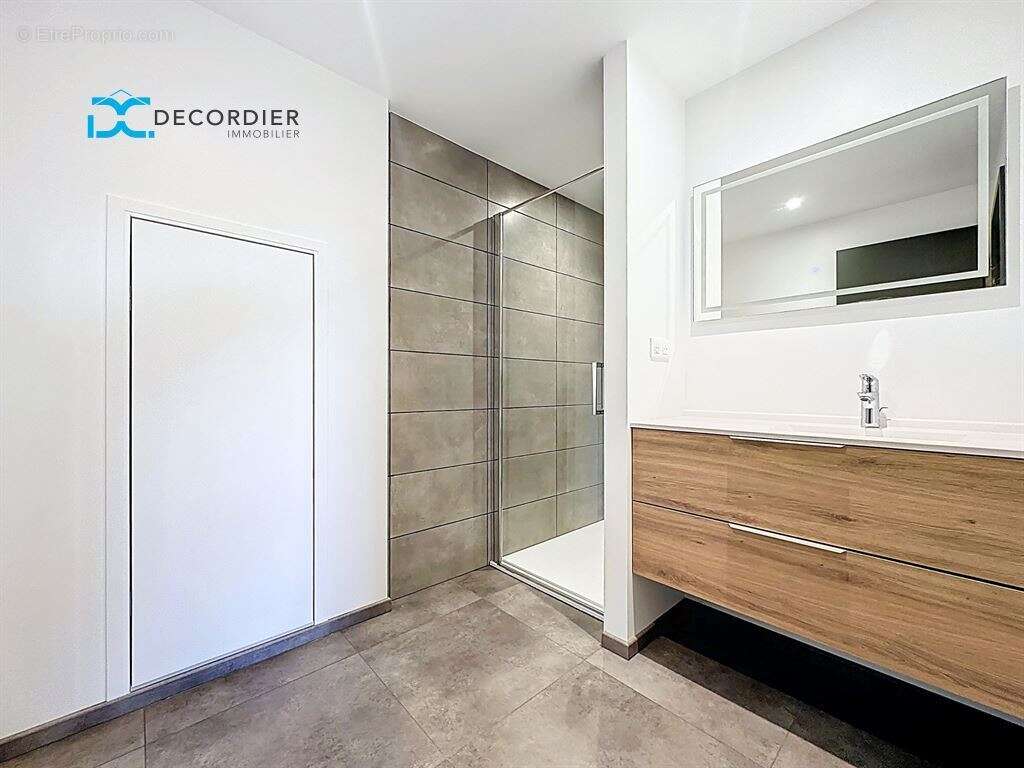 Maison à NEUVECELLE