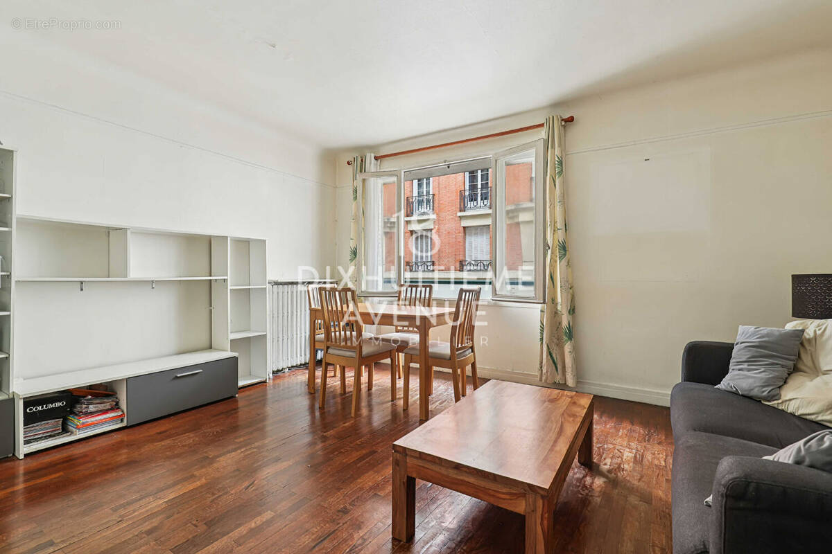 Appartement à PARIS-18E