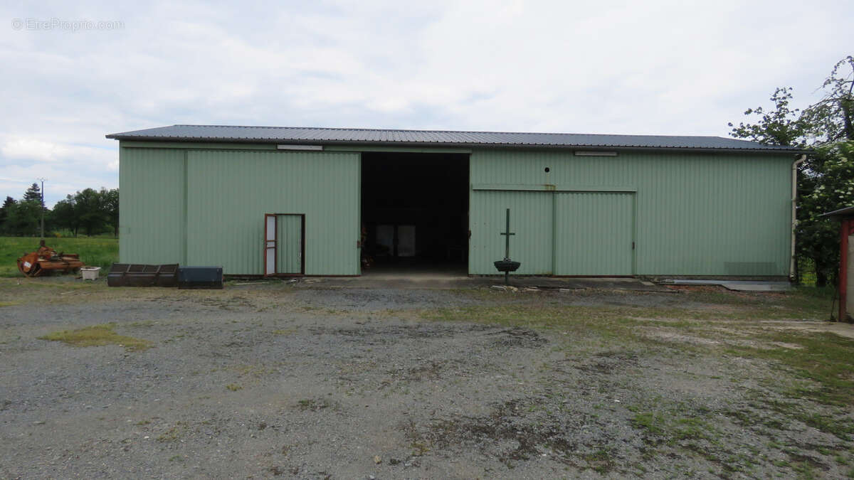 Maison à LANOUAILLE