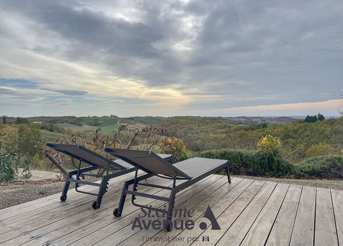 Maison à L&#039;HONOR-DE-COS