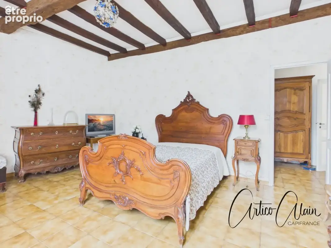 Maison bourgeoise 183 m² – jardin, 2 garages et double accès - photo 8