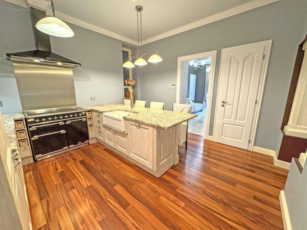 Bel appartement de caractère, 100 m², 3 chambres, Carré d’Or - photo 13