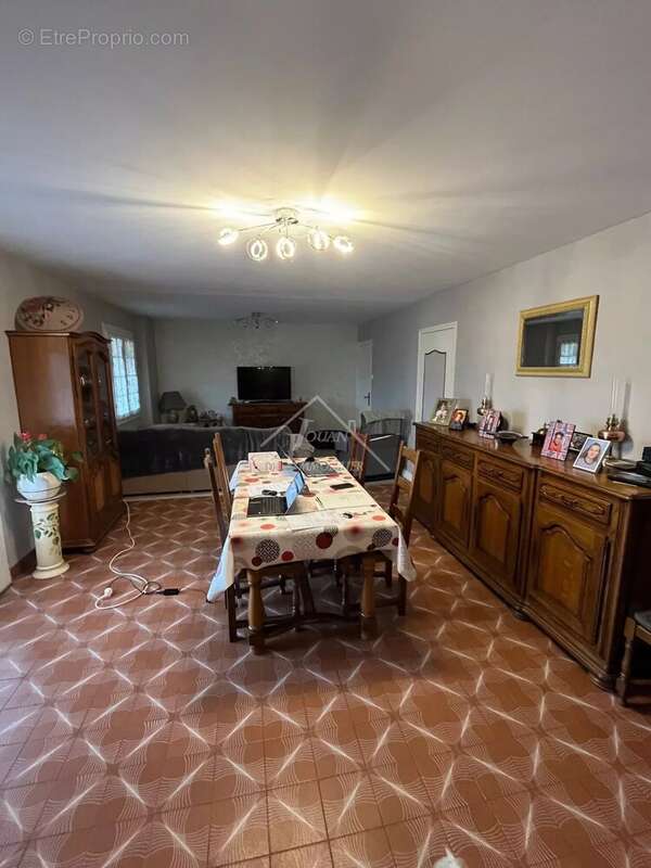 Maison à BROUT-VERNET