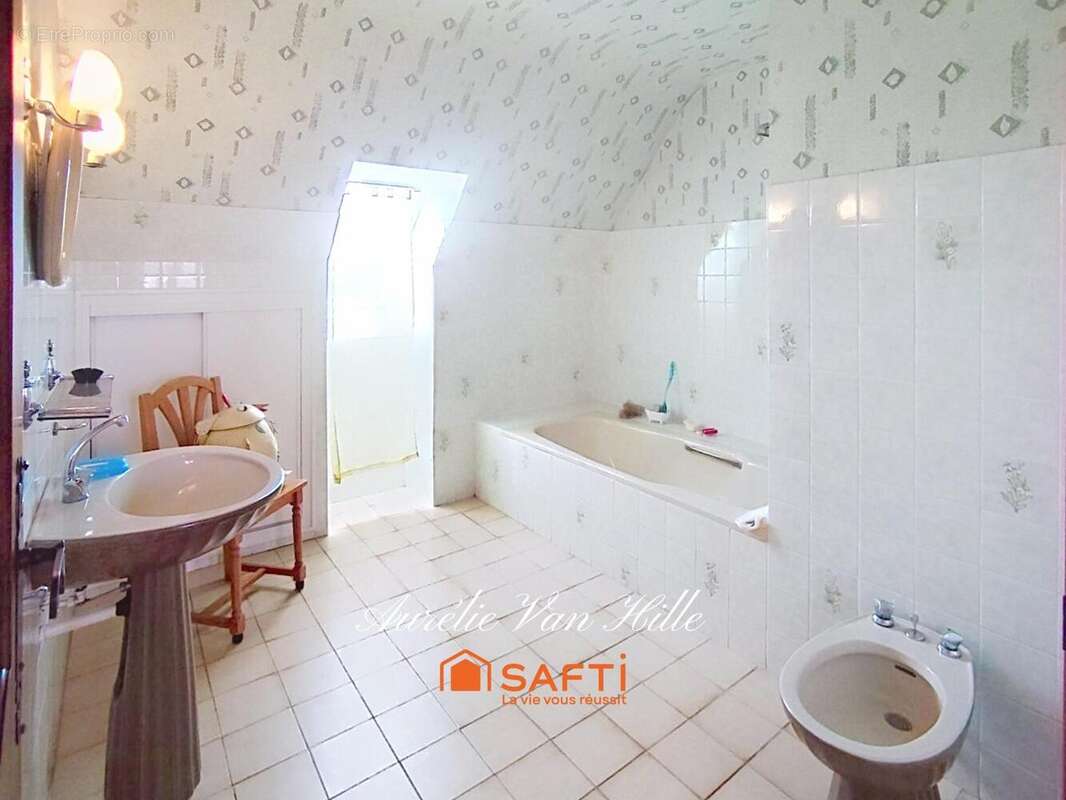 Photo 5 - Maison à LANHOUARNEAU