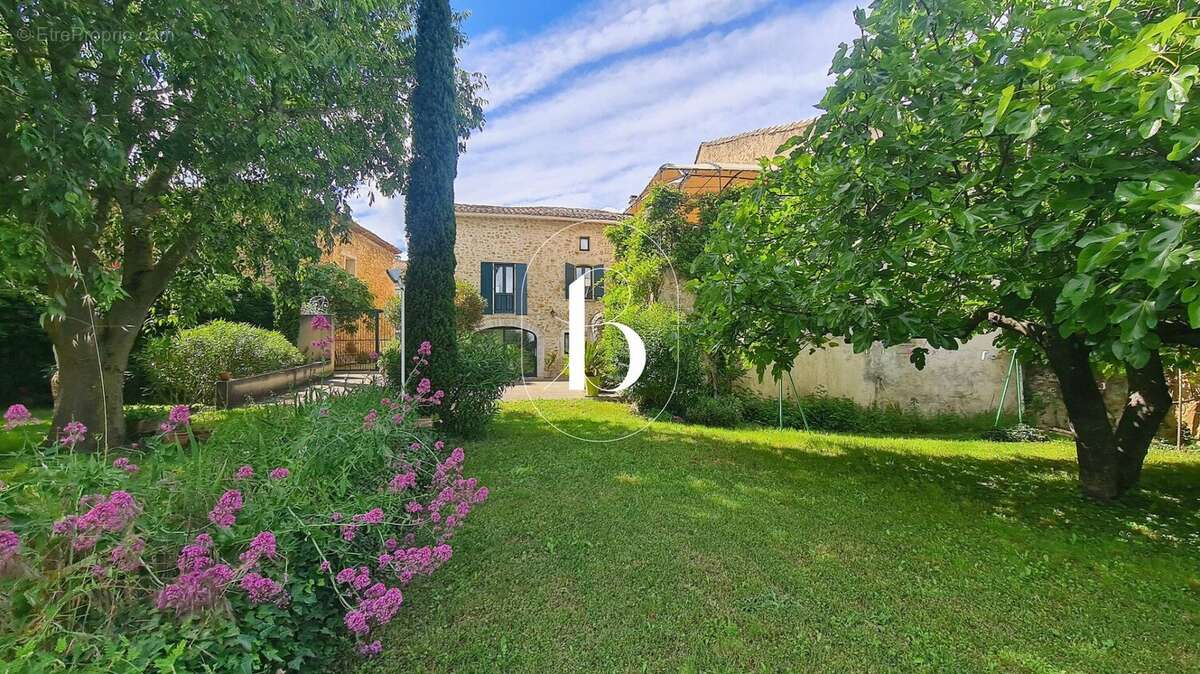 Maison à GOUDARGUES