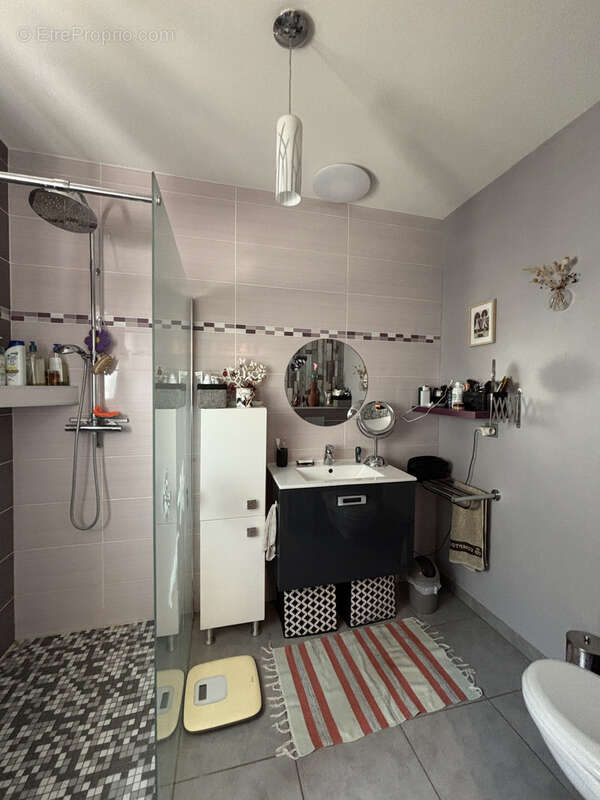 Maison à SAINT-MARCEL-LES-VALENCE