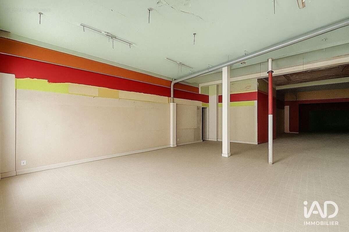 Photo 9 - Commerce à SOUCIEU-EN-JARREST