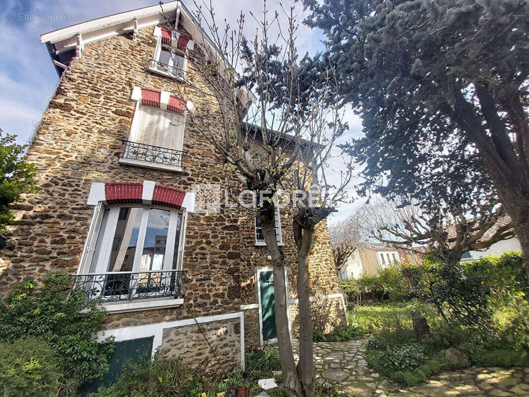Maison à VILLEMOMBLE