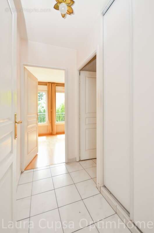 Appartement à LIVRY-GARGAN