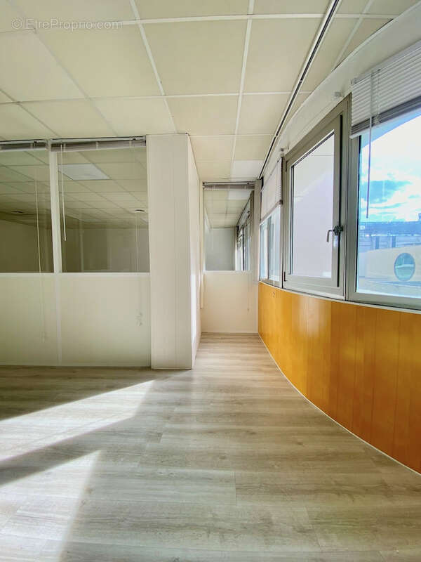 Commerce à BORDEAUX