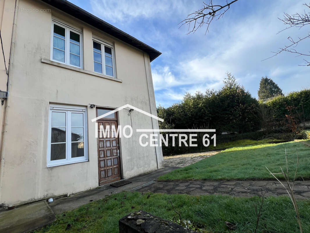 Maison à LA FERTE-MACE