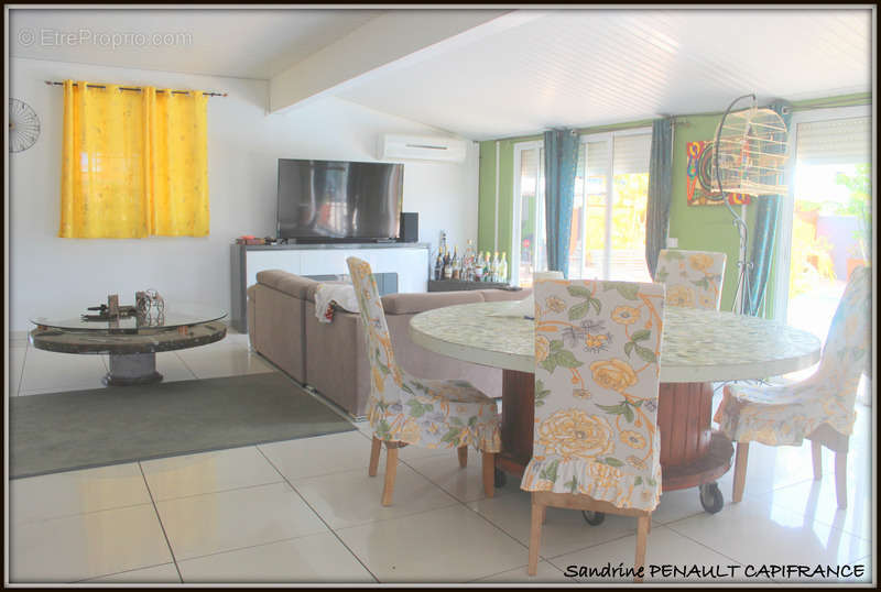 Appartement à KOUROU