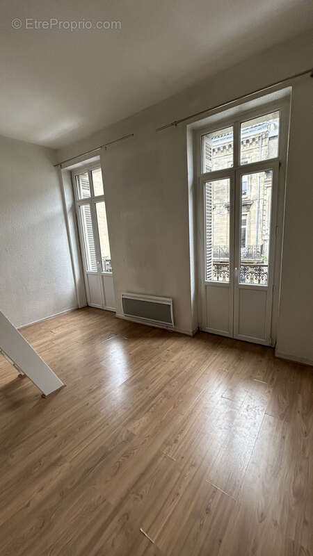 Appartement à BORDEAUX