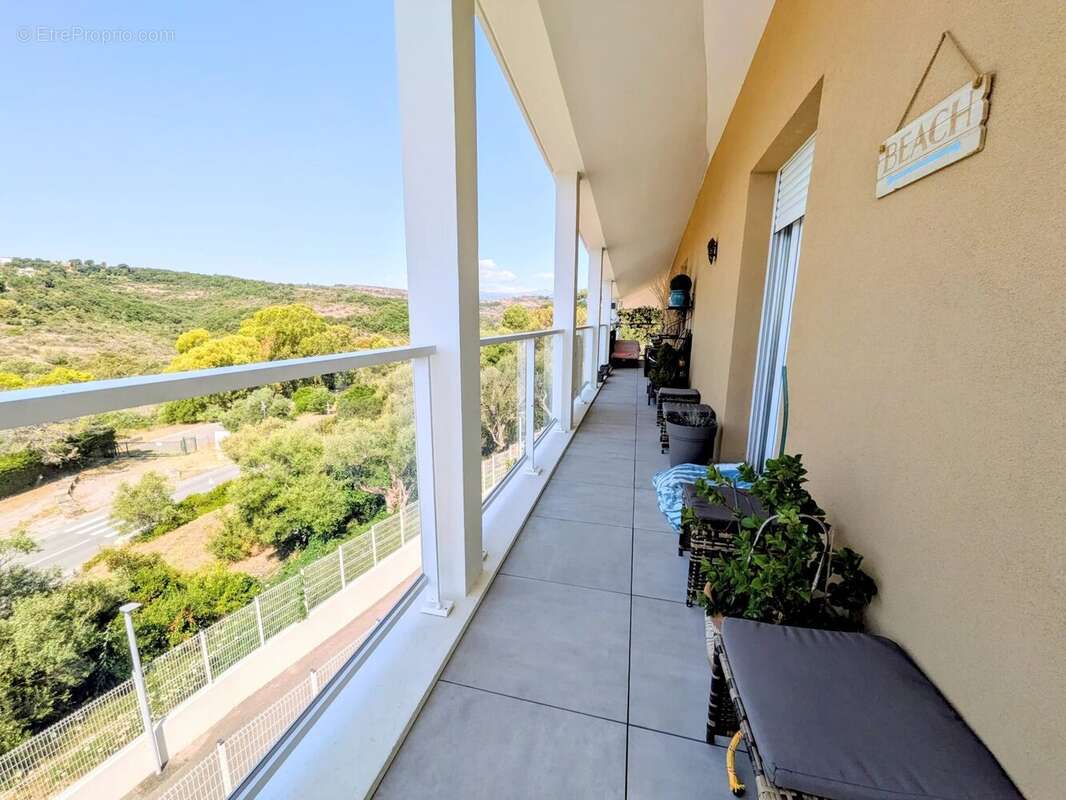 Appartement à VILLENEUVE-LOUBET