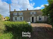 Maison à PRIN-DEYRANCON