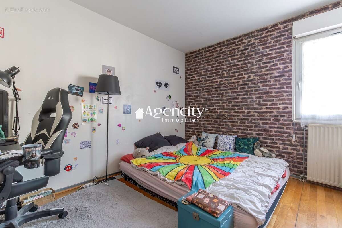 Appartement à TORCY