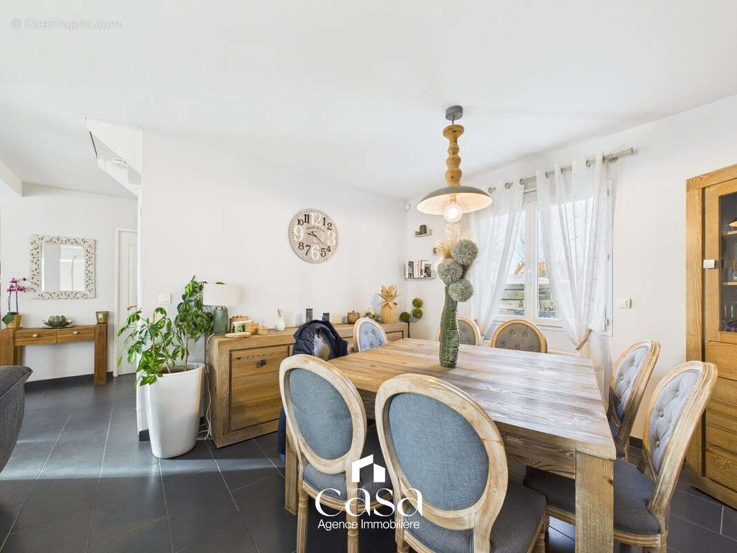 Maison à BLAINVILLE-SUR-ORNE